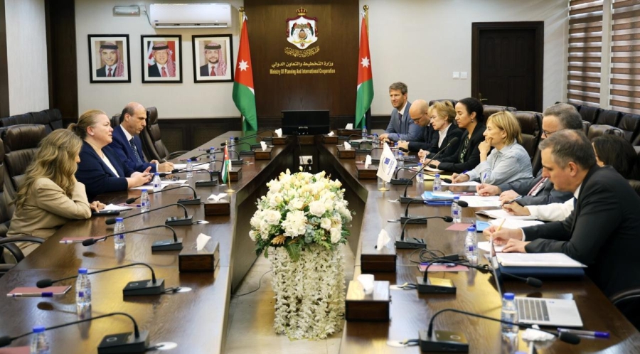 وزيرة التخطيط تبحث مع بنك الاستثمار الأوروبي تعزيز الشراكة الاستراتيجية