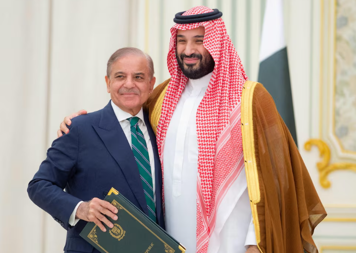 الرياض تقترب من القنبلة