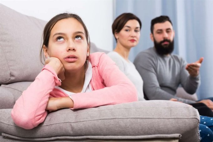 عقوبات طريفة للمراهقين: تربوية ومرحة لتعزيز السلوك الإيجابي