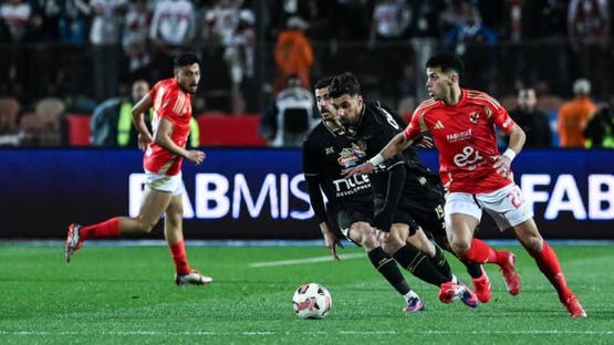 الأهلي يواجه الزمالك في قمة الدوري المصري