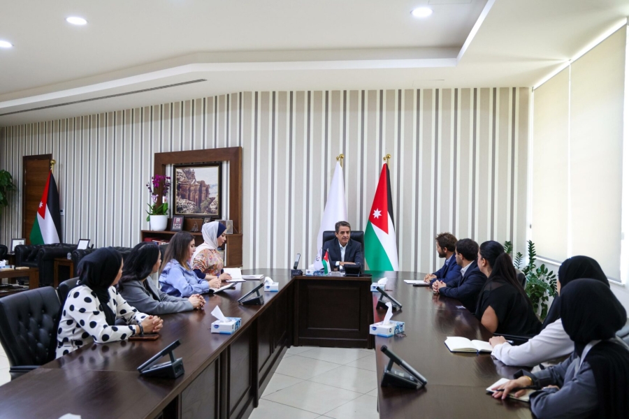 وزير الشباب يؤكد أهمية التطوع في العمل البيئي