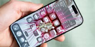 10 ميزات خارقة في iOS 26 تجعل الآيفون أذكى من أي وقت مضى
