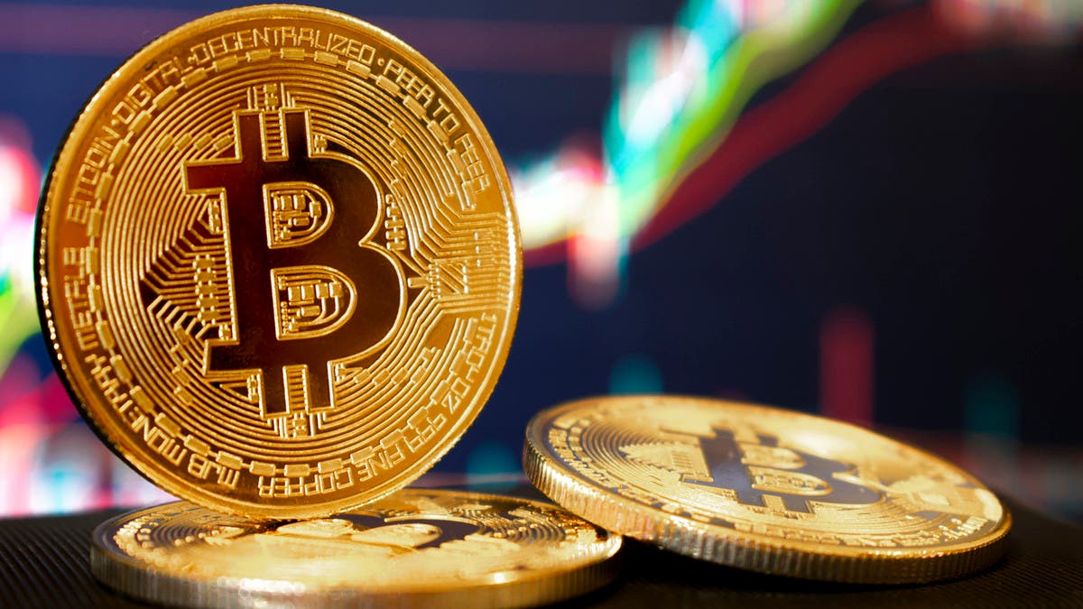 بتكوين تسجل أعلى مستوى تاريخي وتتجاوز 125 ألف دولار