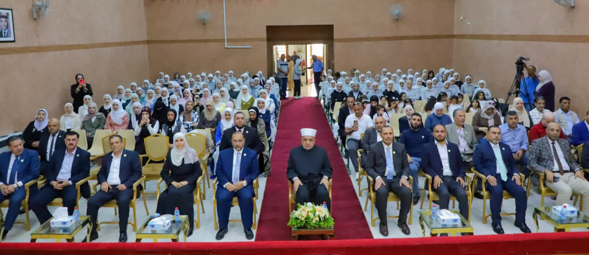 وزير الأوقاف يؤكد حرص الوزارة على تطوير الوقف التعليمي ويكرّم أوائل الثانوية العامة