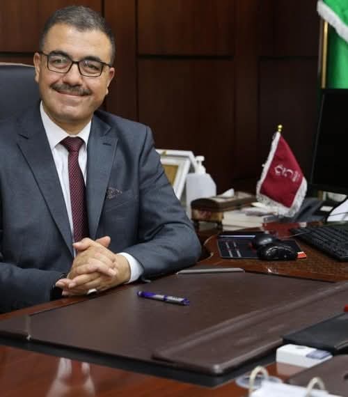 الدكتور فراس الهناندة يكتب : المعلم ...رمز العطاء وباني المستقبل