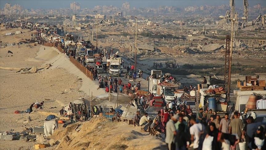 مكتب غزة الحكومي يحذر من التنقل على شارعي الرشيد وصلاح الدين ويؤكد عدم الاطمئنان الكامل حتى إعلان وقف إطلاق النار