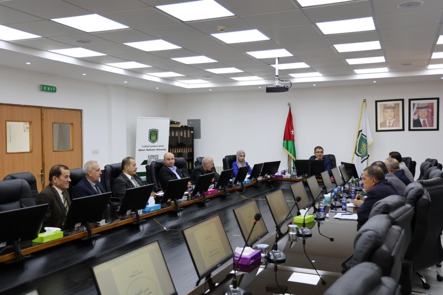 مجلس عمداء جامعة عجلون الوطنية يعقد اجتماعه الأول للعام الجامعي 20252026