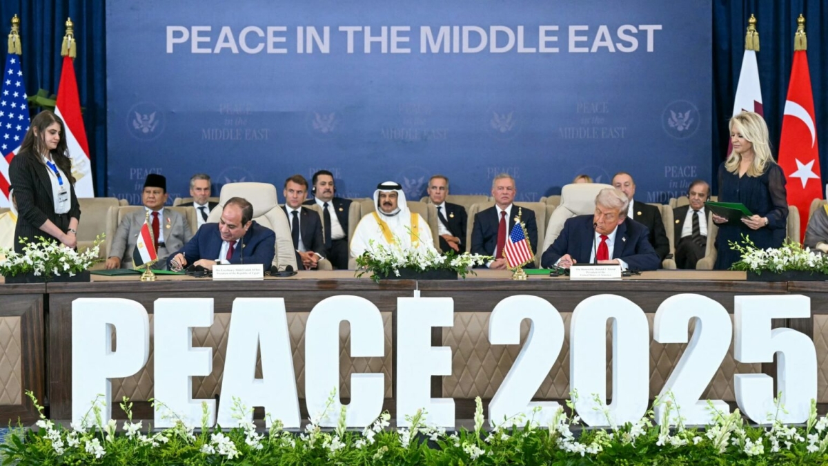 قمة شرم الشيخ للسلام: توقيع وثيقة شاملة لإنهاء الحرب في غزة وتعزيز الاستقرار الإقليمي