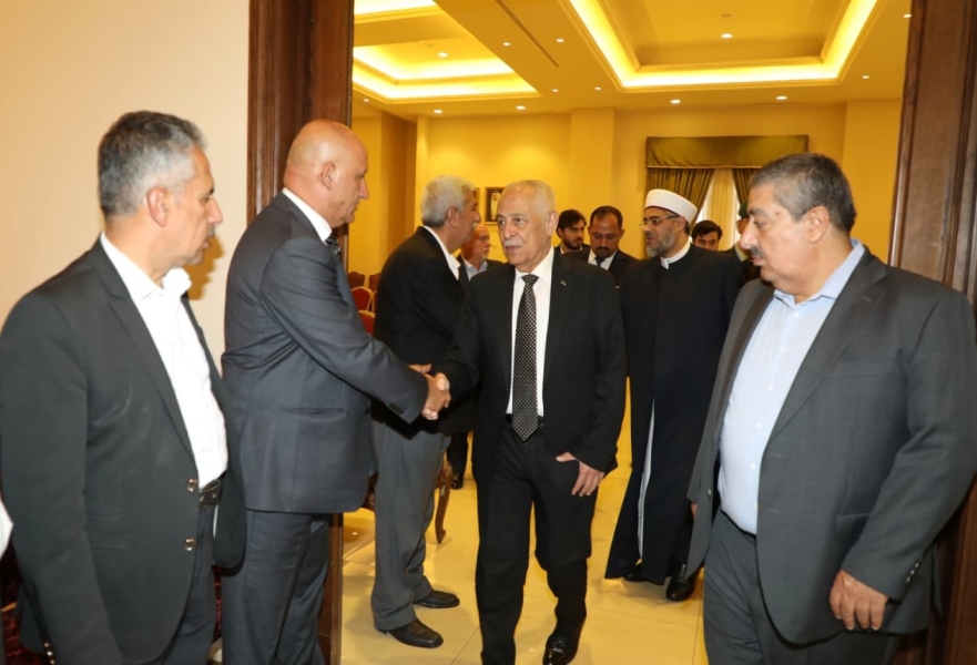 مندوبا عن الملك وولي العهد. العيسوي يعزي آل فراج وعشيرة النوافعة