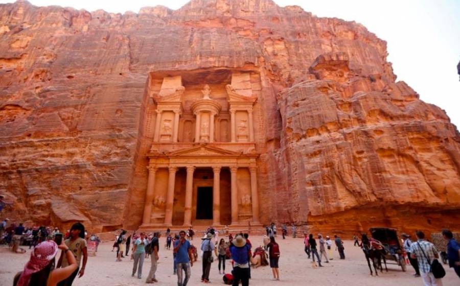 2.5 مليون زائر عربي للأردن خلال أول 9 شهور من العام
