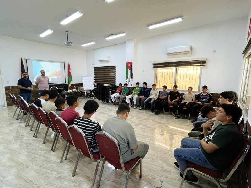 مركز شباب وشابات عنجرة النموذجي ينظم ورشة حول صناعة المحتوى