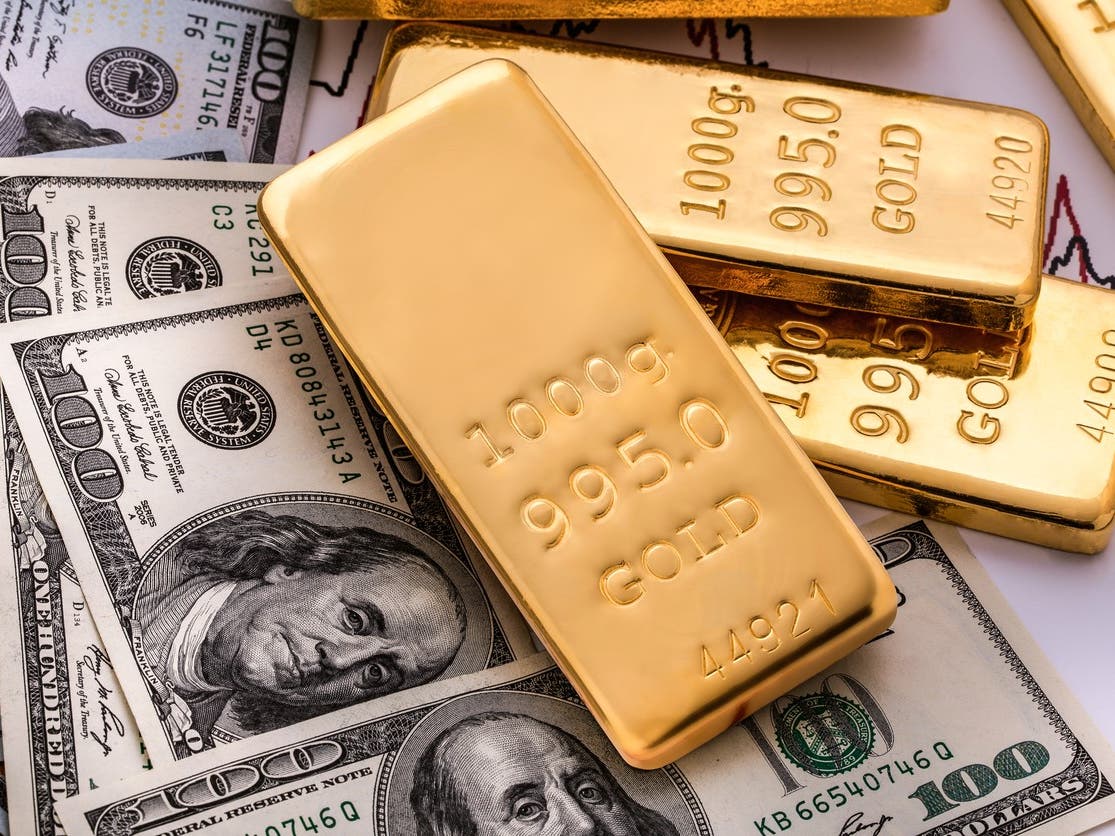 الذهب يتراجع بفعل قوة الدولار وترقب بيانات التضخم الأمريكية