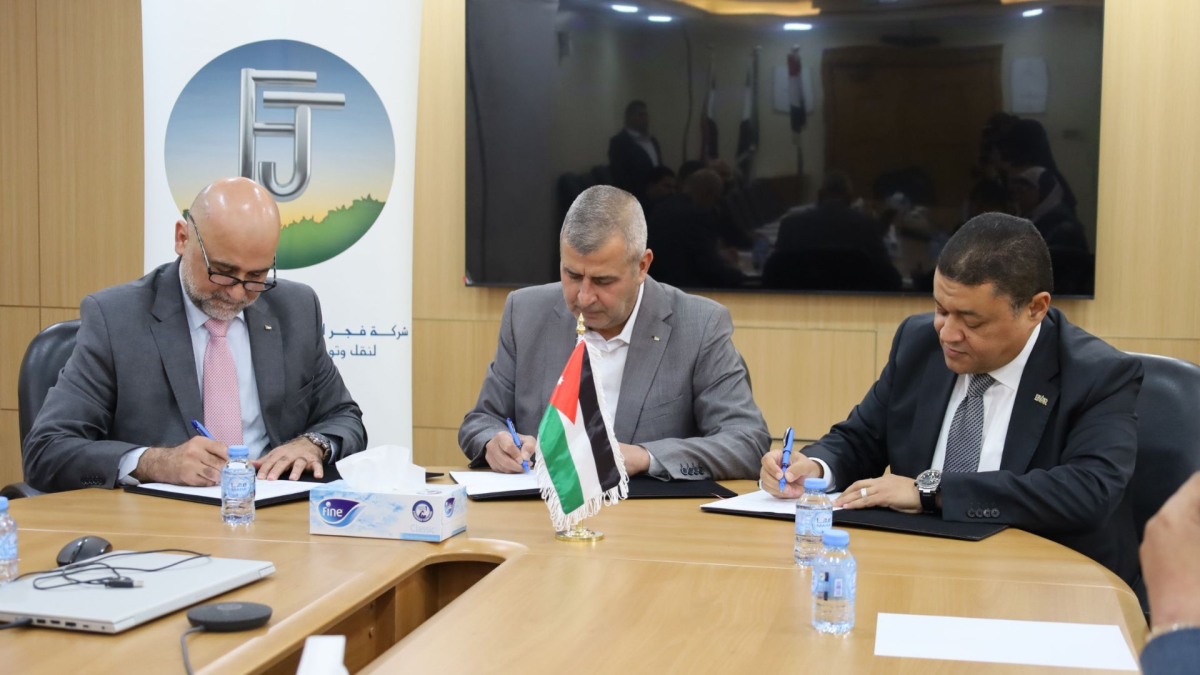 تمديد اتفاقية نقل الغاز الطبيعي المسال لتعزيز أمن التزود ودعم القطاعين الكهربائي والصناعي