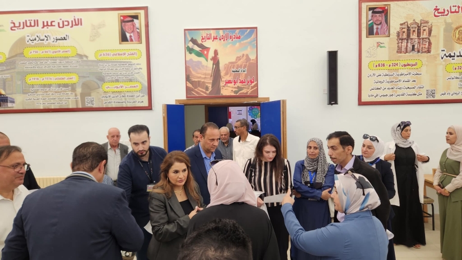 مدير صحة مادبا الفرح ترعى اليَومٌ الطبّيّ المَجاني في مدرسة المأمونية الوسطى المُختلطة