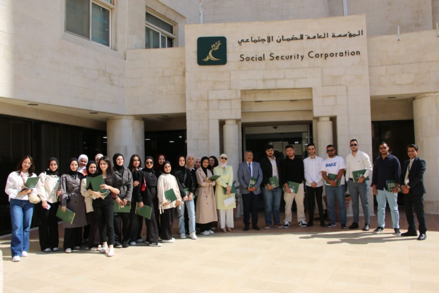 وفد من طلبة الهاشمية يزور مؤسسة الضمان الاجتماعي