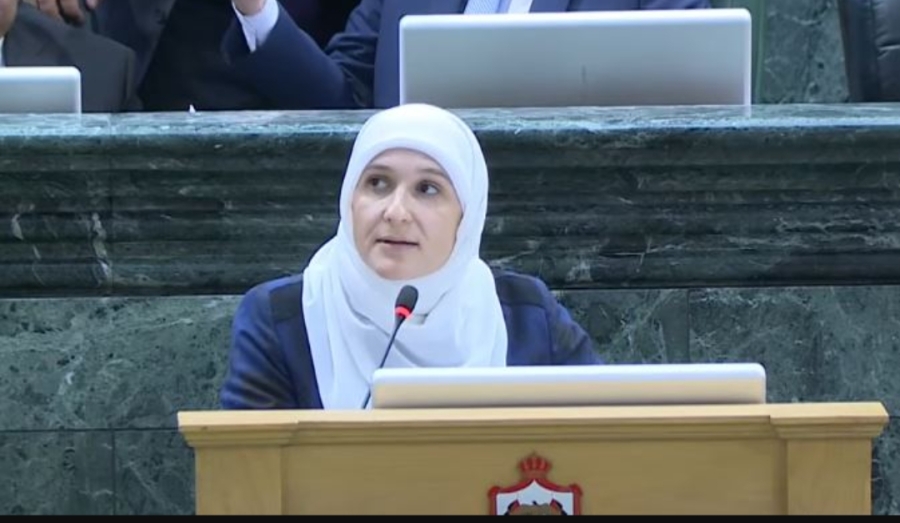 النائب النمور تمطر الحكومة باسئلة حول خصخصة ميناء العقبة