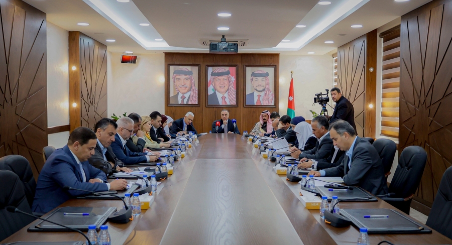 القيسي: لجنة الرد على خطاب العرش تُعدّ صيغة الرد وتقدمها لمجلس النواب