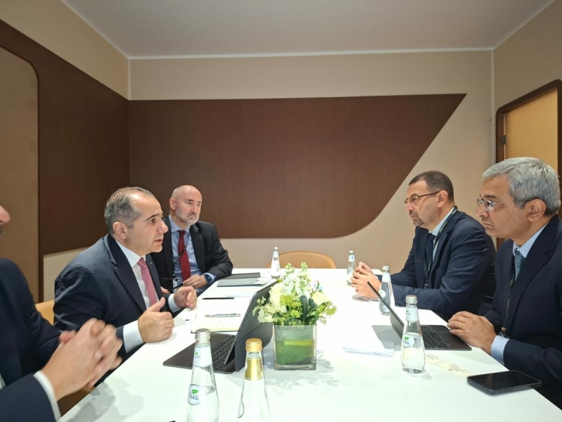 وزير الاستثمار يعقد لقاءات مع شركات ضمن مؤتمر مبادرة مستقبل الاستثمار في الرياض