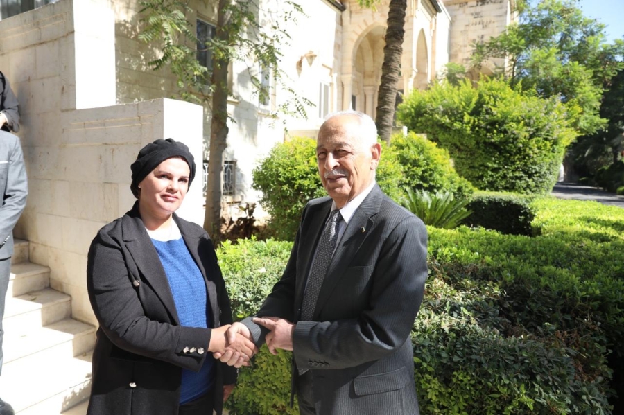 الدكتورة ماجدة إبراهيم زيدان… صوتٌ واثق ورمزٌ للوعي والتمكين