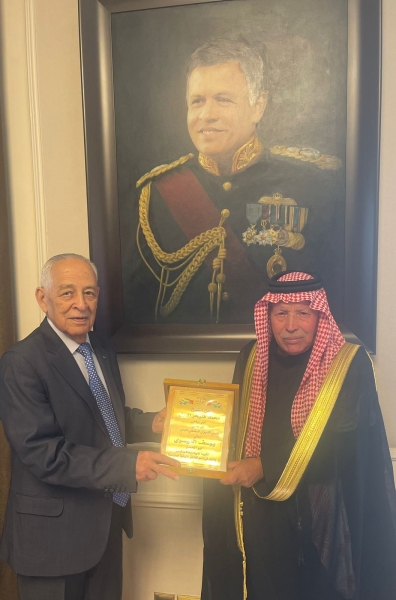 العيسوي يستقبل شيخ عشيرة البري نيابة عن جلالة الملك وسمو ولي العهد