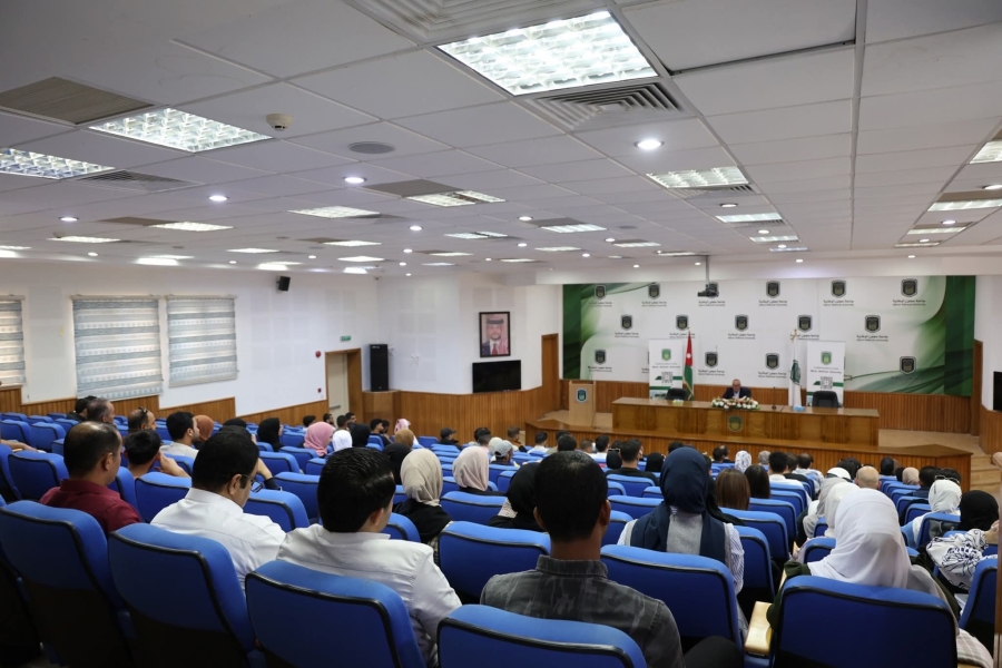 عجلون الوطنية عمادة شؤون الطلبة تنظّم محاضرة توعوية حول النظام الداخلي