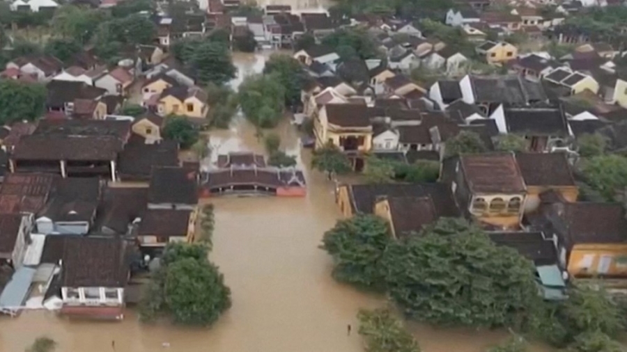 ارتفاع عدد الوفيات الناجمة عن السيول في فيتنام إلى 13 و 11 في عداد المفقودين