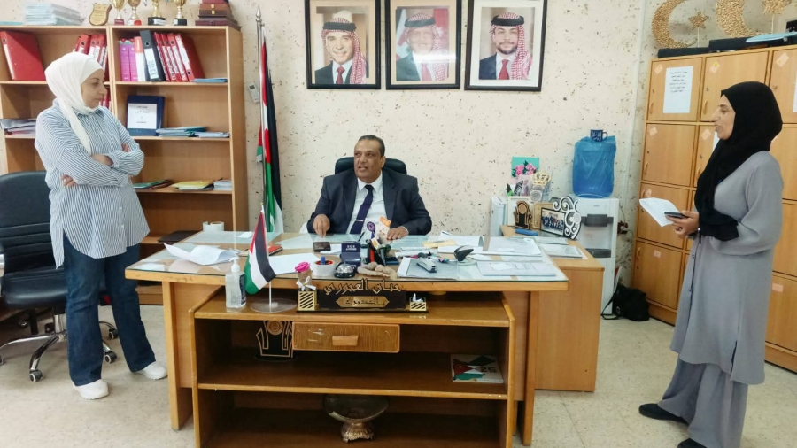 أبو الخيل يوعز بتطوير حديقة مدرسة ماعين الثانوية للبنات..صور