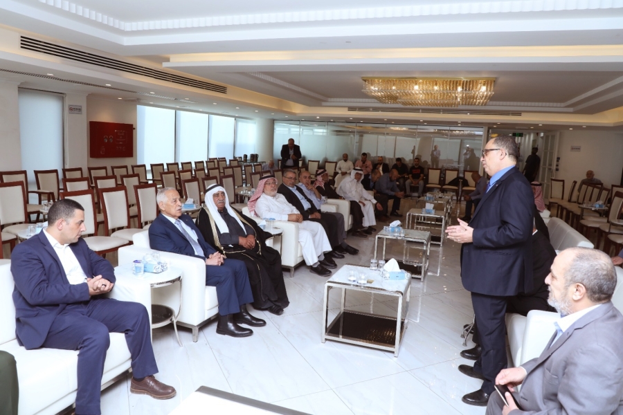 مندوبا عن الملك وولي العهد: العيسوي يعزي آل حداد والعواملة..صور