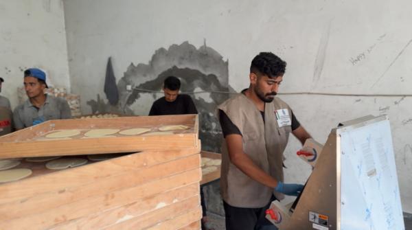 من عمّان إلى جباليا: خبزٌ ونظامٌ ورحمة — مشهد إنساني لا يُنسى