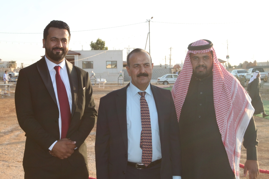 المحافظ علي الماضي يُحيي حفل زفاف نجله مالك في الدفيانة بحضور مهيب لوجهاء وشخصيات رسمية وقبلية