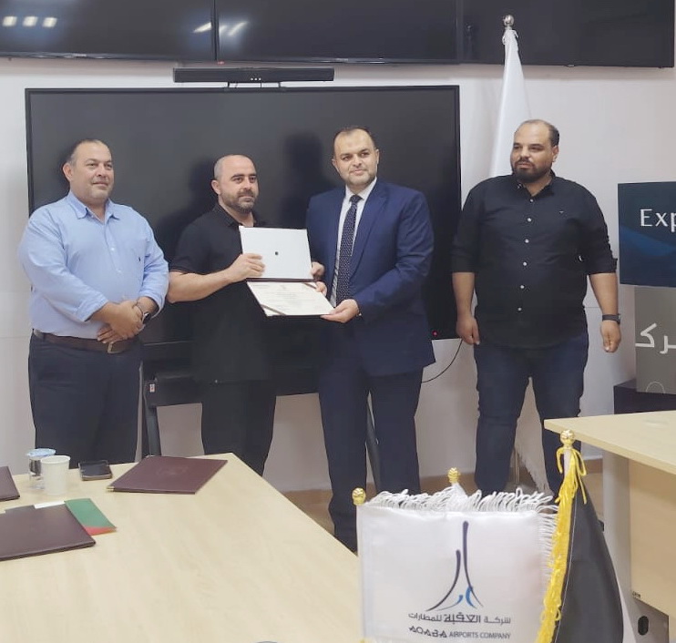 العقبة : الجامعة الاردنية تخرج المشاركين في دورة المهارات الإدارية والإشرافية