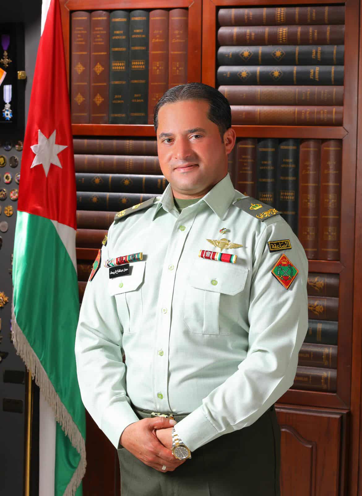 قصي الربيحات يهنئ شقيقه حسان بيك بمناسبة ترفيعه إلى رتبة رائد في القوات المسلحة الأردنية