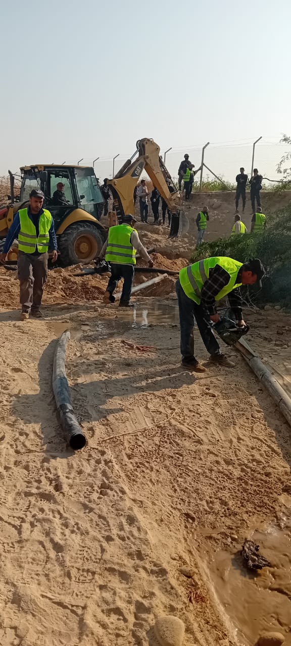 حملة أمنية في الكفرين تُردم 8 آبار مخالفة وخطوط سحب بسعة 5 آلاف م³ساعة