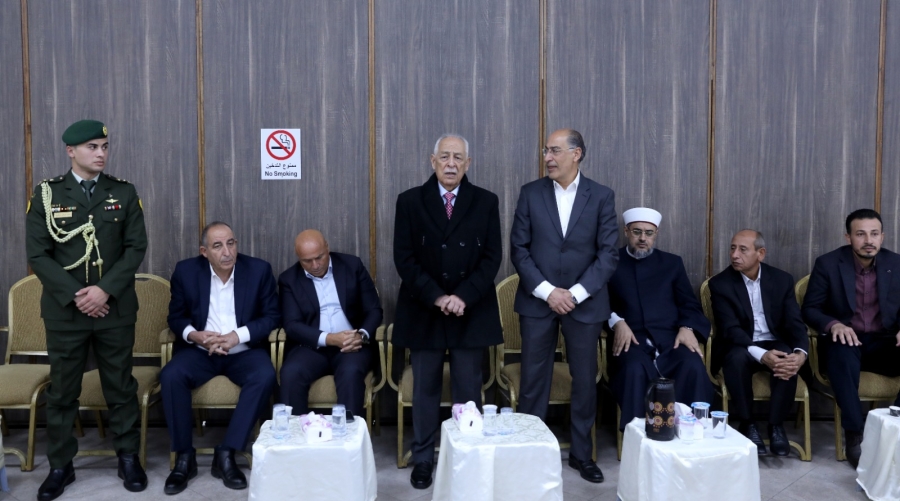 مندوبا عن الملك وولي العهد… العيسوي يعزي آل سيف