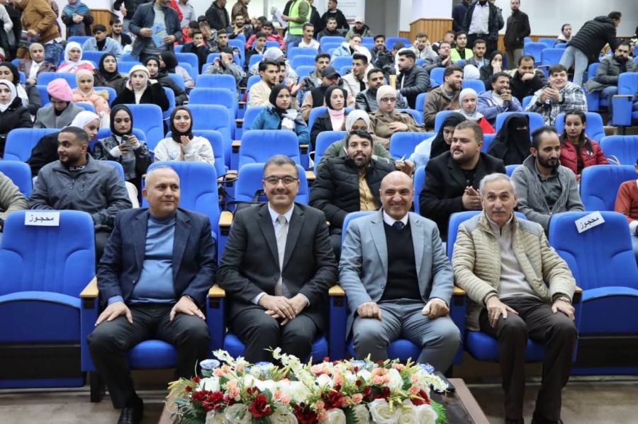 الهناندة يرعى العرض المسرحي بكرا ويُطلق مبادرة محو الأمية الإلكترونية