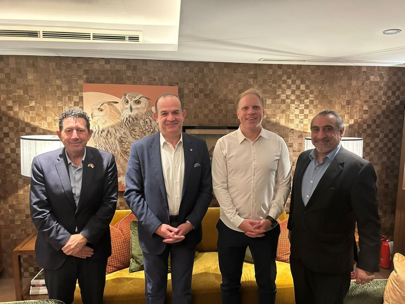 وزير الاقتصاد الرقمي يلتقي مع فريق شركة Clean Kinetics