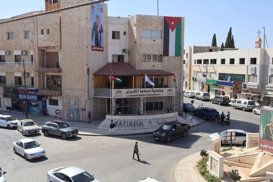 جهود إستباقية ناجحة لبلدية مادبا … تتجاوز أول مُنخفض جوي دون حوادث تُذكر