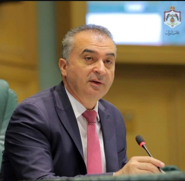 زيادين: يدعو إلى دعم تعديلات قانون خدمة العلم ويعتبرها خطوة لتعزيز الانتماء وبناء جيل قادر