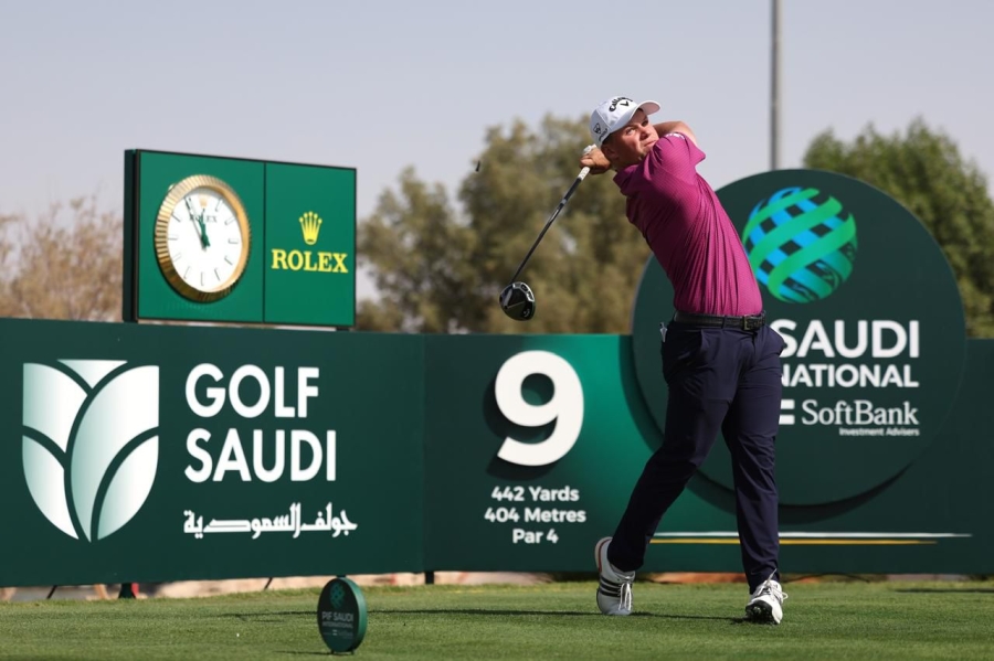 سورات وميرونك يتصدّران افتتاح بطولة السعودية الدولية 2025