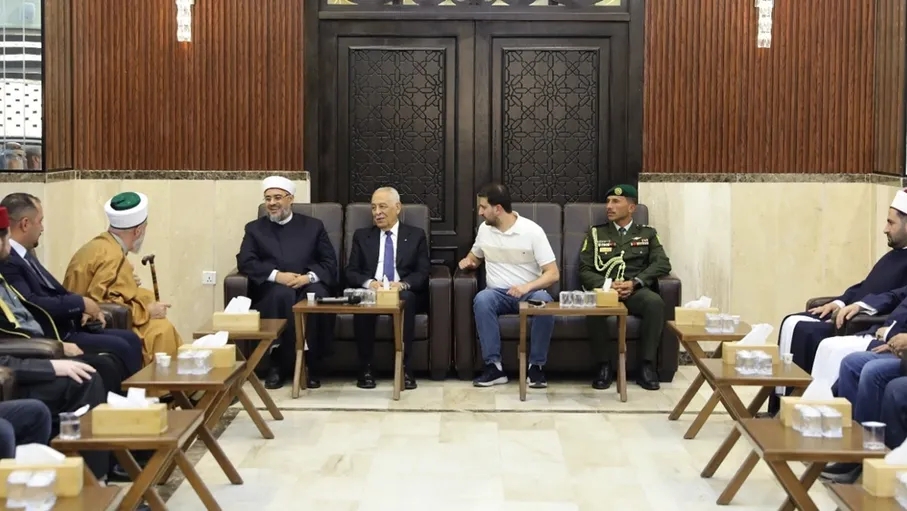 مندوبا عن الملك وولي العهد. العيسوي يعزي القطيشات والشريف