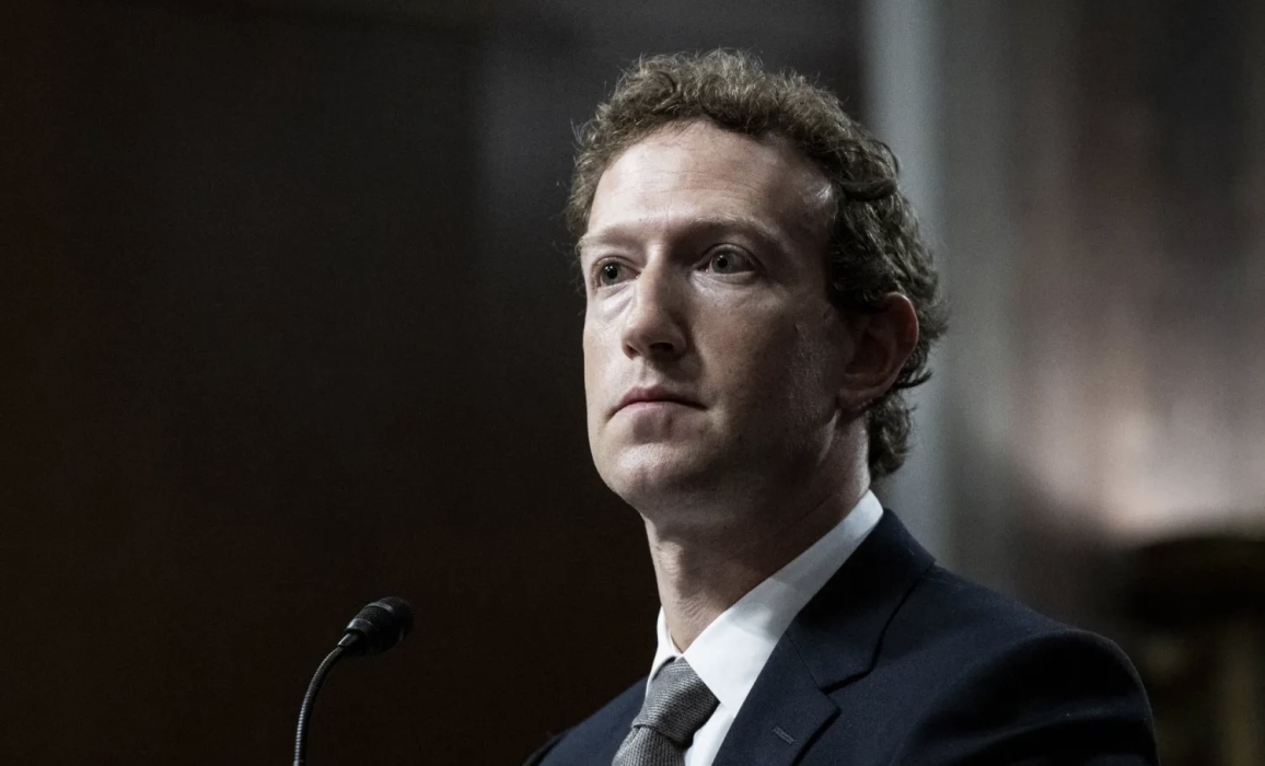 زوكربيرغ وقادة في ميتا يسوّون دعوى خصوصية بـ190 مليون دولار