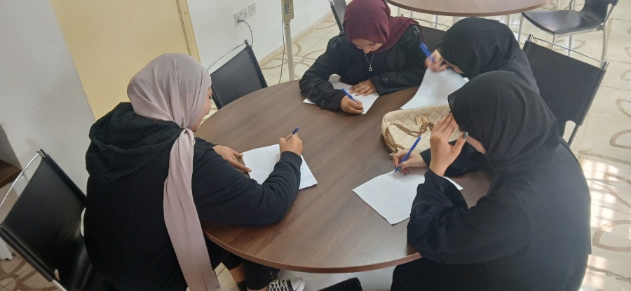 مركز شابات الوسطية يعقد ورشة مهارات القيادة وصفات القائد الناجح