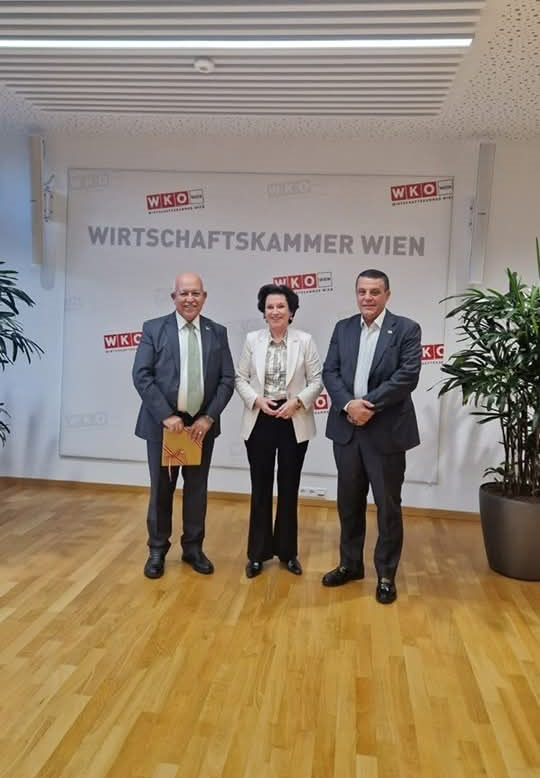 تجارة عمان تبحث مع نظيرتها فيينا تعزيز التعاون الاقتصادي والتجاري