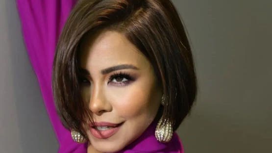 شيرين: لم أعتزل وأتعرض لطعنات من مقربين