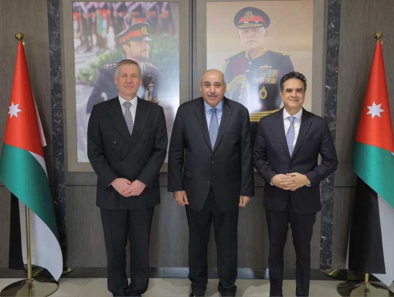 القاضي يلتقي السفير التركي