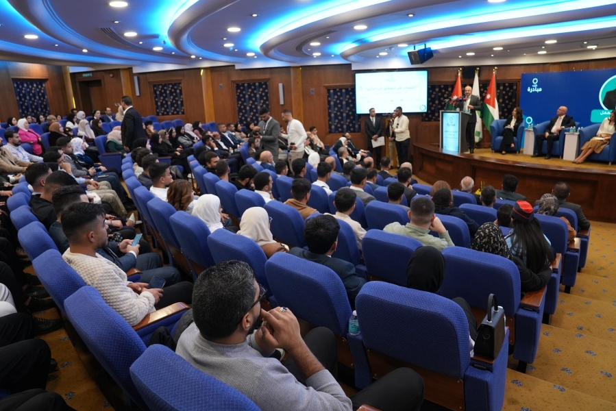 البكار يؤكد ضرورة تعزيز حضور العمل الحزبي بمشاركة الشباب