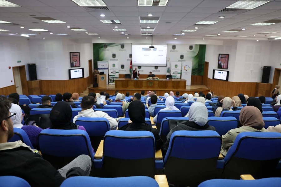 جامعة عجلون الوطنية تعقد محاضرة حول ريادة الأعمال والابتكار الرقمي