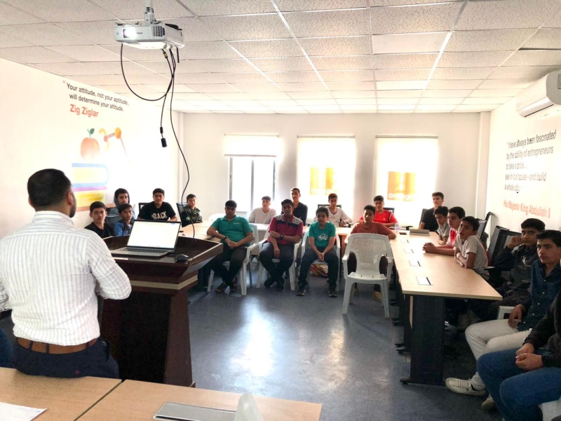 مركز شباب دير أبي سعيد ينظم ورشة حول مهارات التوظيف وكتابة السيرة الذاتية