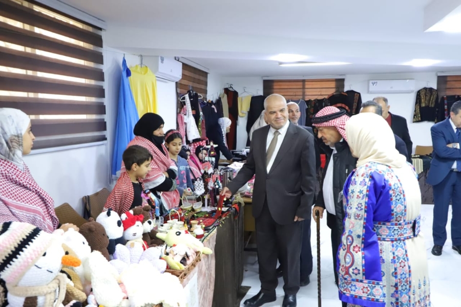 الأوقاف تفتتح معرض الحرف اليدوية لمركز تأهيل الفتاة الأردنية