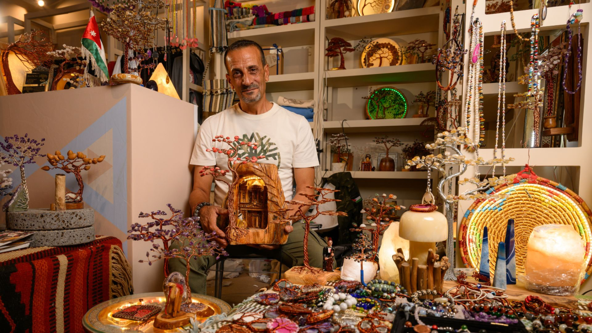 الركن الأردني في “بنان”: نافذة على الحرف التقليدية بروح معاصرة